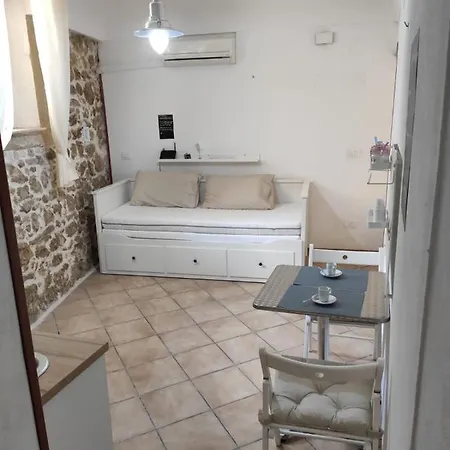 Holiday home Casa Aretuska *